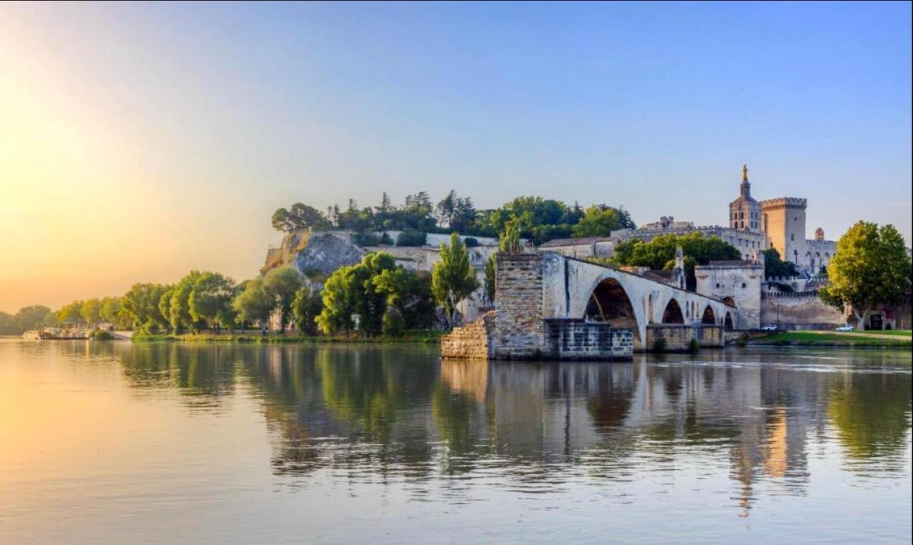 Gite Avignon Bougainvillier المظهر الخارجي الصورة